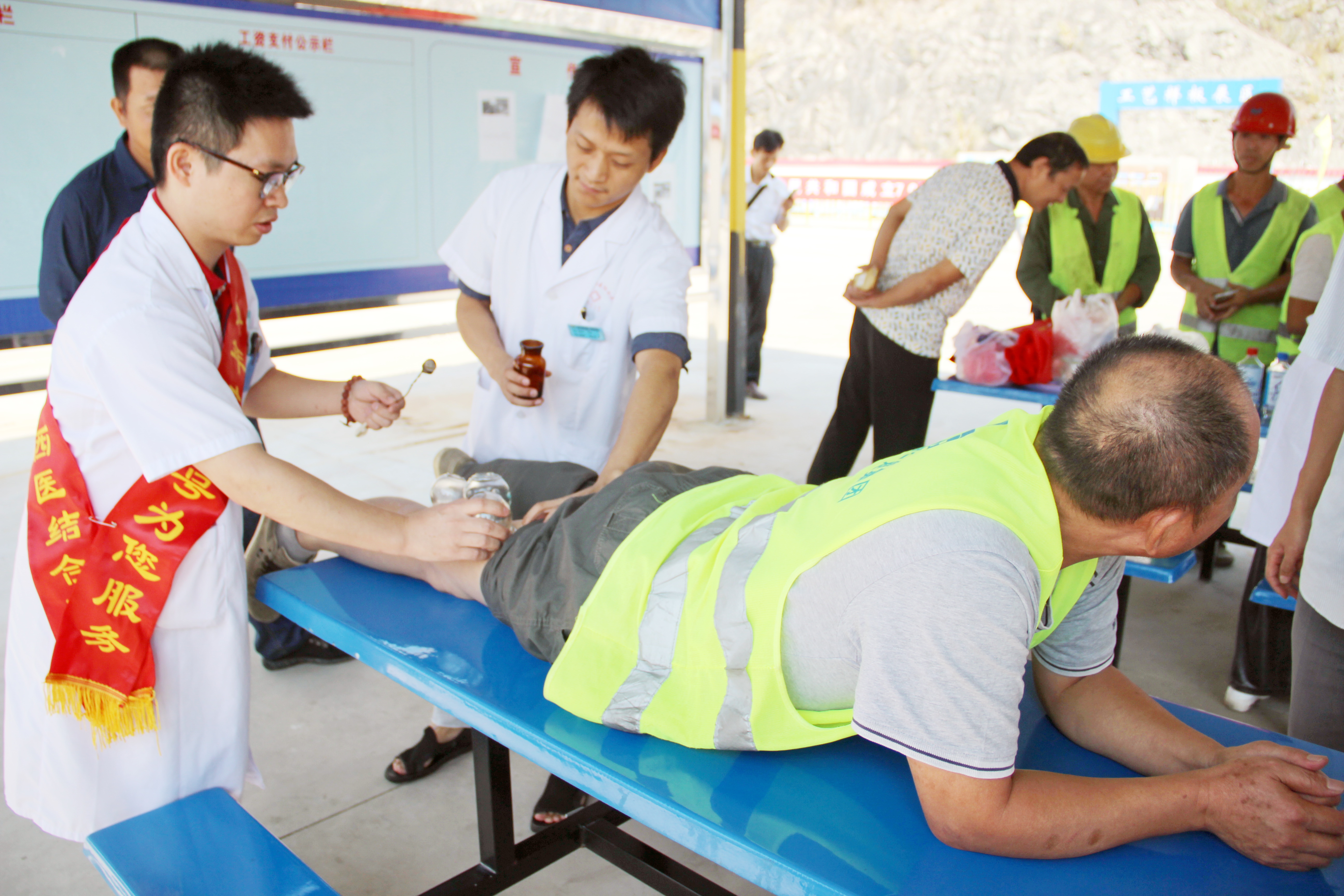 ÍÅίÁªºÏ¾Ù°ìËÍÇåÁ¹ÒåÕïÔ˶¯3.jpg ÍÅίÁªºÏ¾Ù°ìËÍÇåÁ¹ÒåÕïÔ˶¯3.jpg